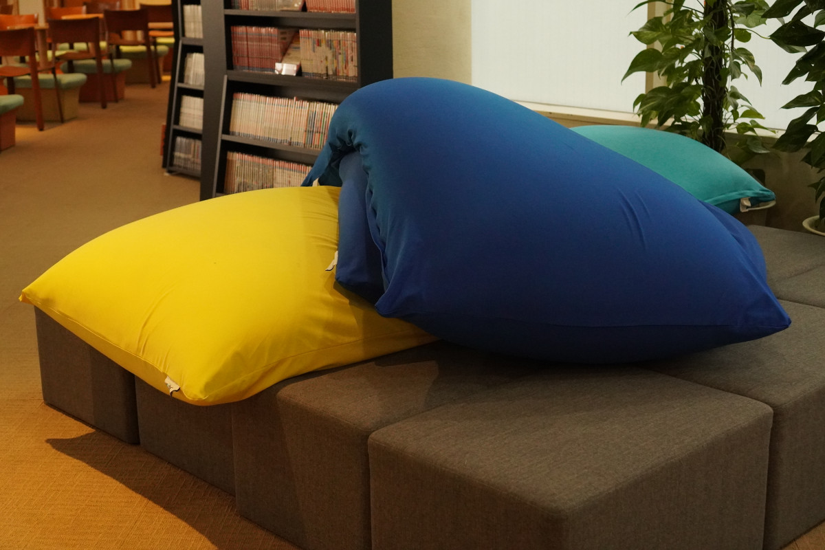 休憩スペースのyogibo